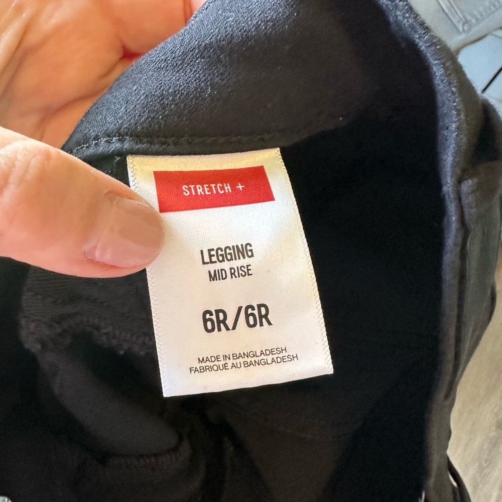 3/$8 🍁 Express Stretch+ Mid-Rise Legging - Picture 11 of 12